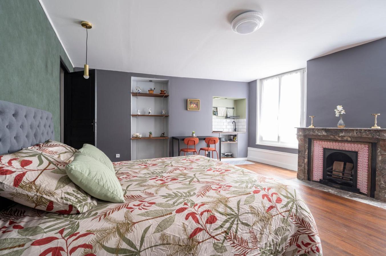 Appartement Spacieux Et Elegant Avec Jardin มองติวิลิเยร์ ภายนอก รูปภาพ
